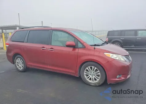 2012 Toyota Sienna Xle z USA, uszkodzony, nr VIN 5TDYK3DC9CS274298